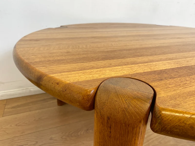 WMK # Rarer & gut erhaltener runder skandinavischer Mid-Century Designercouchtisch von L. Olsen & Søn Møbelfabrik aus massivem Teakholz