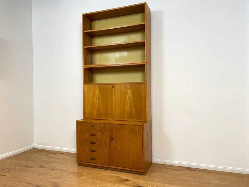 WMK Stilvoller & geräumiger 1960er Jahre Designer Schreibschrank von Bruno Knoblauch für VEB Hellerau