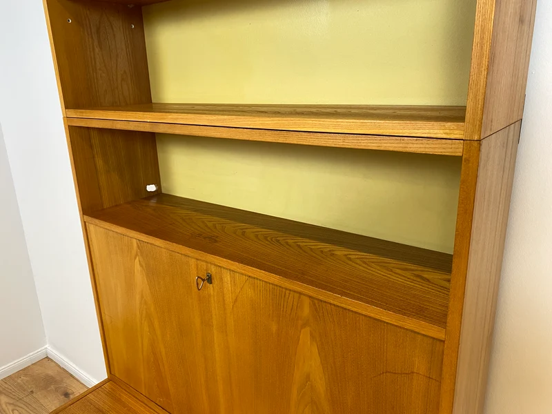 WMK Stilvoller & geräumiger 1960er Jahre Designer Schreibschrank von Bruno Knoblauch für VEB Hellerau