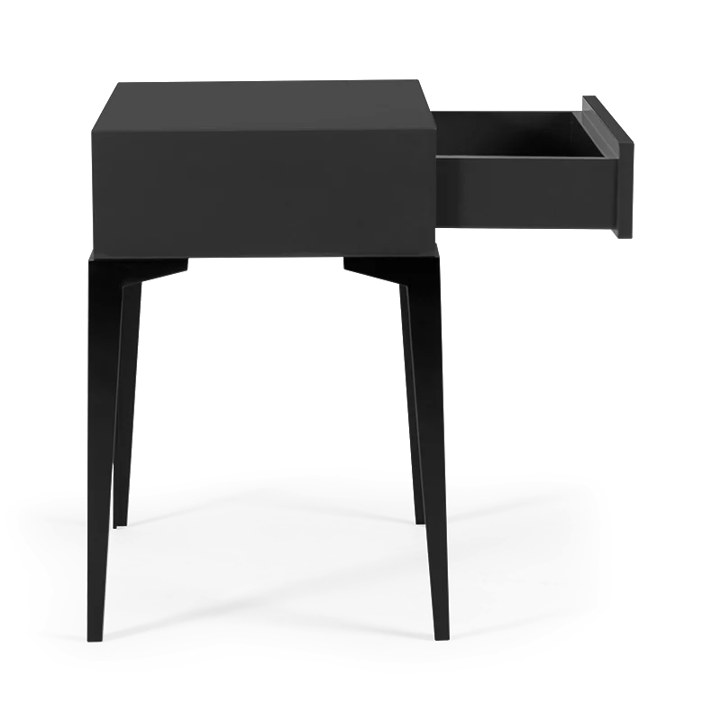 Christopher Guy Nachttisch 84-0070