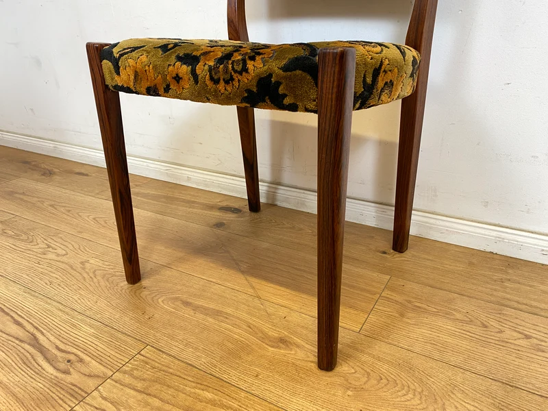 WMK Set aus 4 sehr gut erhaltenen skandinavischen Designerstühlen von Svegards Markaryd aus Palisander + Originalbezug