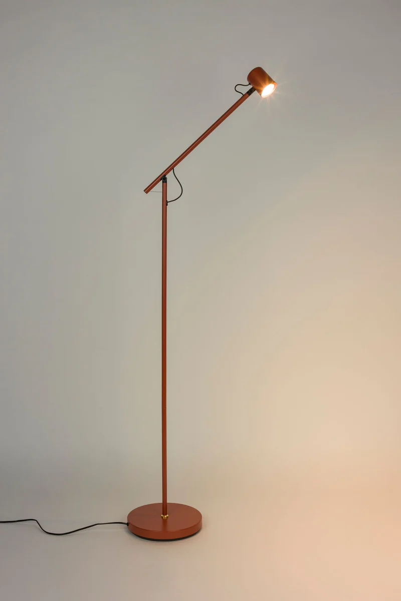 White Label Living Stehleuchte Aero – Rot, Eisen, 57,5 × 25 × 120 cm