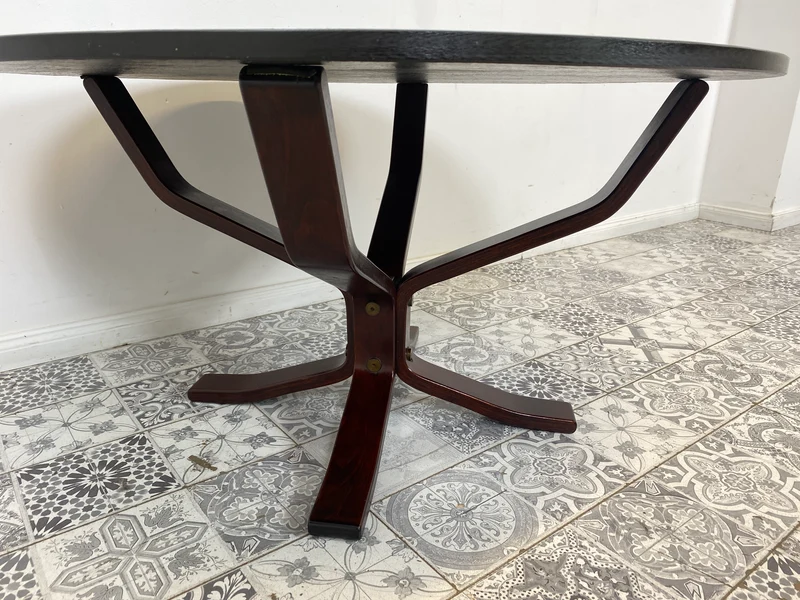 WMK Formschöner skandinavischer Designercouchtisch Falcon von Sigurd Ressel für Vatne Møbler mit seltener Tischplatte aus Schiefer