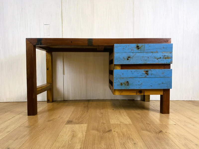 Boatwood by WMK # Sehr schöner & robuster Schreibtisch aus altem Bootsholz, ein handgefertigtes Unikat aus massivem Teakholz
