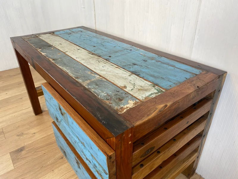 Boatwood by WMK # Sehr schöner & robuster Schreibtisch aus altem Bootsholz, ein handgefertigtes Unikat aus massivem Teakholz
