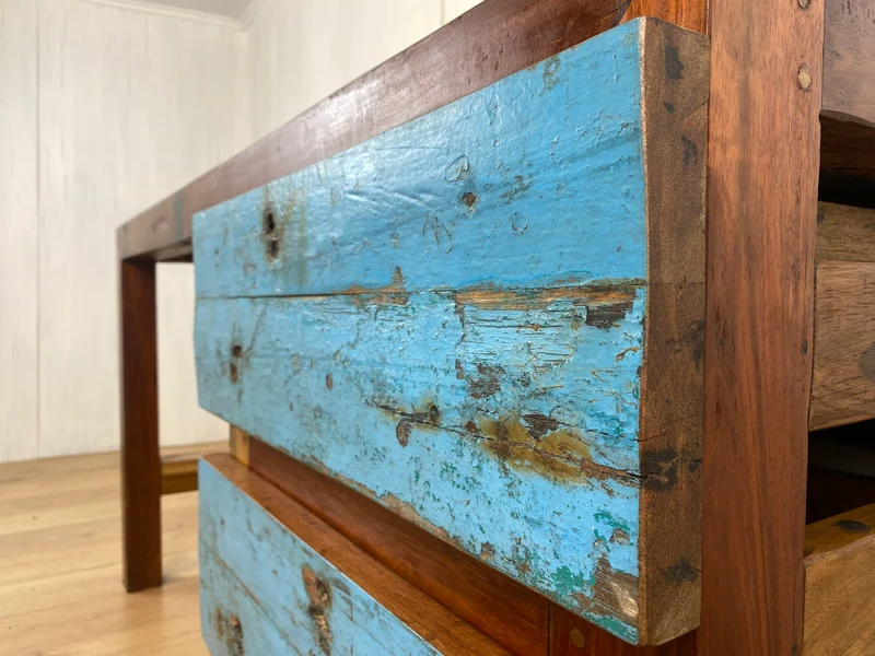 Boatwood by WMK # Sehr schöner & robuster Schreibtisch aus altem Bootsholz, ein handgefertigtes Unikat aus massivem Teakholz