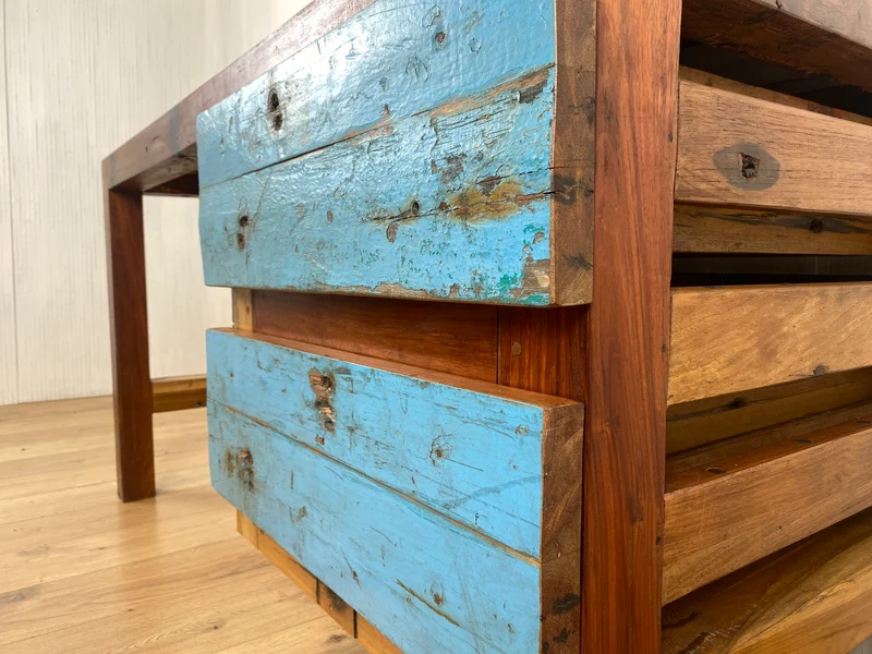 Boatwood by WMK # Sehr schöner & robuster Schreibtisch aus altem Bootsholz, ein handgefertigtes Unikat aus massivem Teakholz