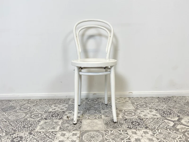 WMK Formschöner jedoch etwas abgerockter antiker Bugholzstuhl , vermutlich berühmter Stuhl Nr. 14 von Thonet