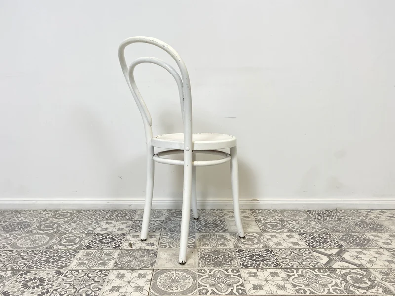 WMK Formschöner jedoch etwas abgerockter antiker Bugholzstuhl , vermutlich berühmter Stuhl Nr. 14 von Thonet