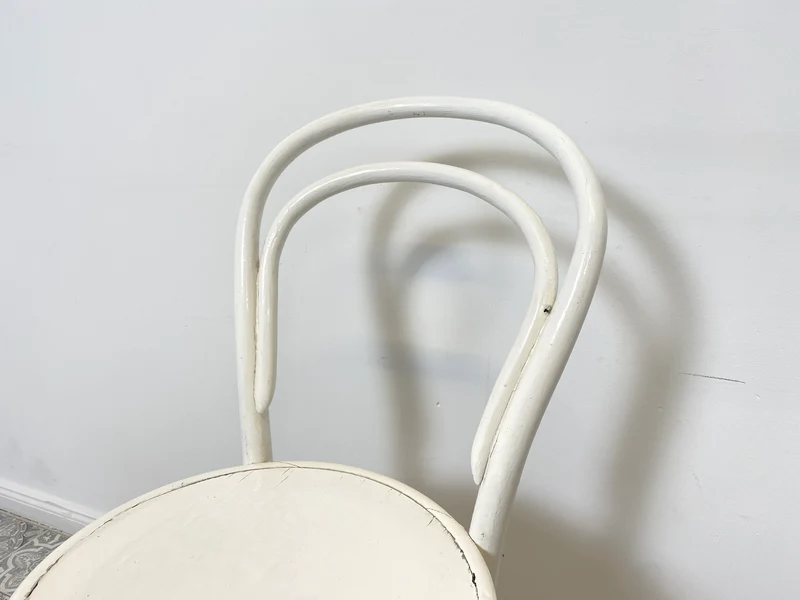 WMK Formschöner jedoch etwas abgerockter antiker Bugholzstuhl , vermutlich berühmter Stuhl Nr. 14 von Thonet