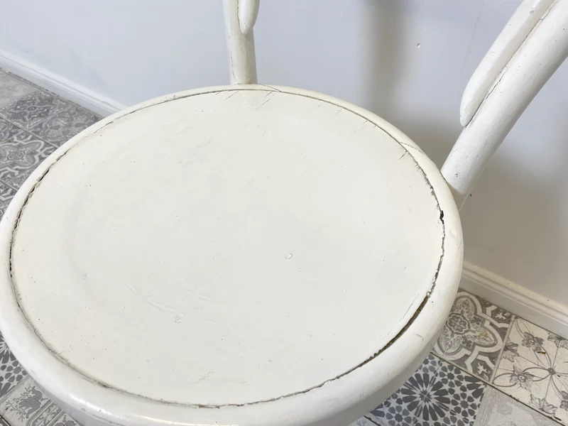 WMK Formschöner jedoch etwas abgerockter antiker Bugholzstuhl , vermutlich berühmter Stuhl Nr. 14 von Thonet