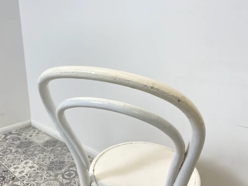 WMK Formschöner jedoch etwas abgerockter antiker Bugholzstuhl , vermutlich berühmter Stuhl Nr. 14 von Thonet