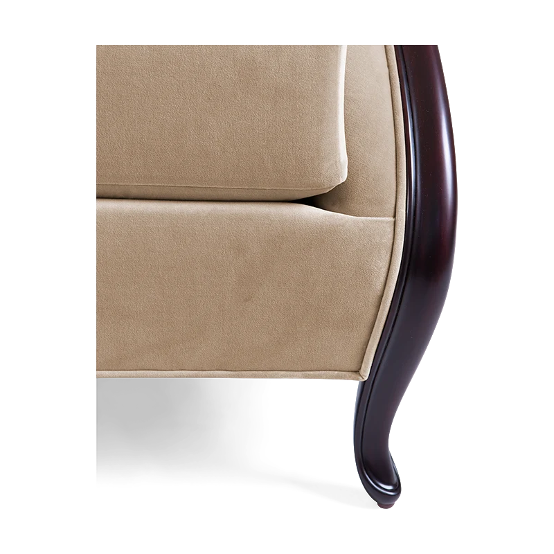 Christopher Guy Sofa 60-0518