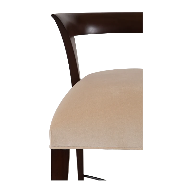 Christopher Guy Hocker/Ottomane 60-0338