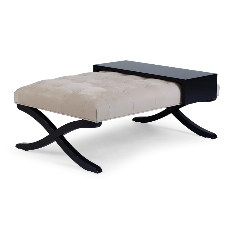 Christopher Guy Hocker/Ottomane 60-0244