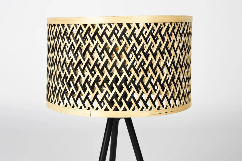 White Label Living Tischleuchte Isla Bamboo – 33 × 33 × 55 cm