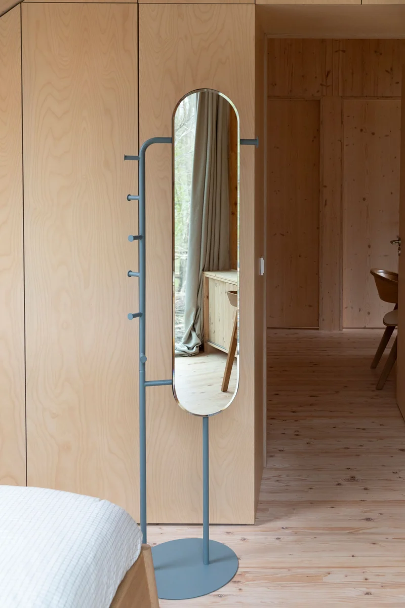 Zuiver Spiegel Standing Vero – Blau, Stahl, 49 × 40 × 179 cm