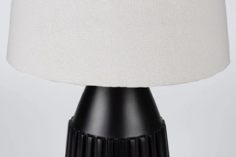 White Label Living Tischleuchte Aysa – Schwarz, Aluminium, 25 × 25 × 52 cm