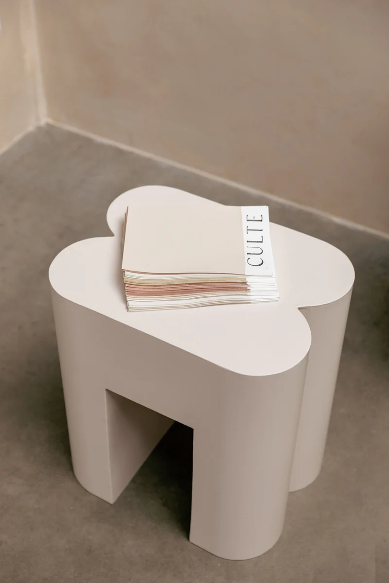 Zuiver Hocker Shape – Beige, Eisen, 40 × 40 × 45 cm