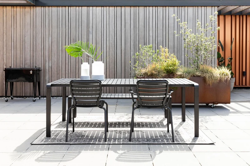 Zuiver Sessel Garden Vondel – Schwarz, Aluminium, 58,2 × 64,7 × 82,8 cm, 2er-Set