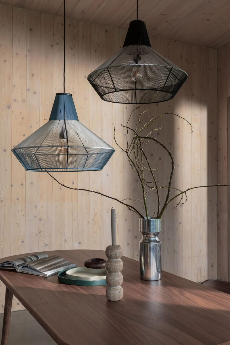 Zuiver Esstisch Twist Oval – Nussbaum, 240 × 90 × 76 cm
