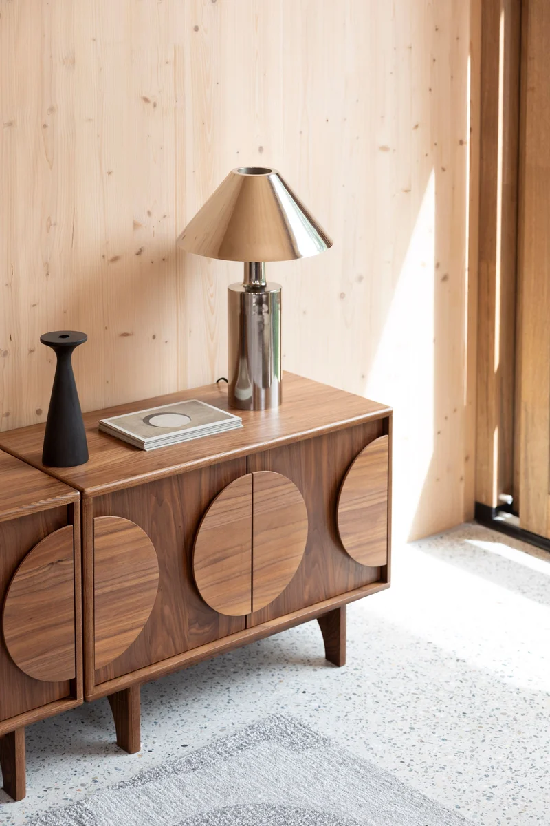 Zuiver Sideboard Groove 2 Doors – Nussbaum, 40 × 82 × 58 cm