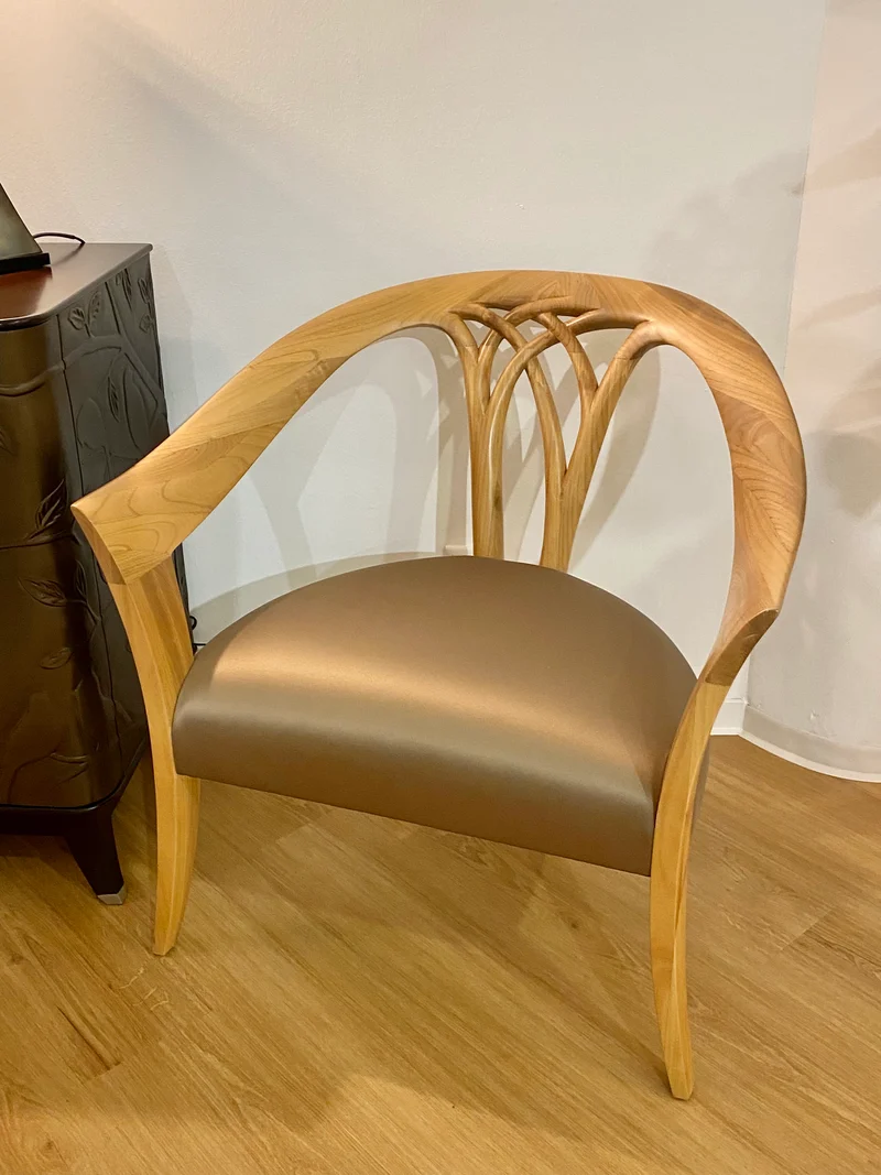 Christopher Guy handgeschnitzter Loungestuhl 60-0416 von Instylior