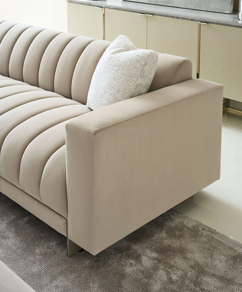 Caracole 105 Well Balanced Sofa UPH-424-212-A von instylior