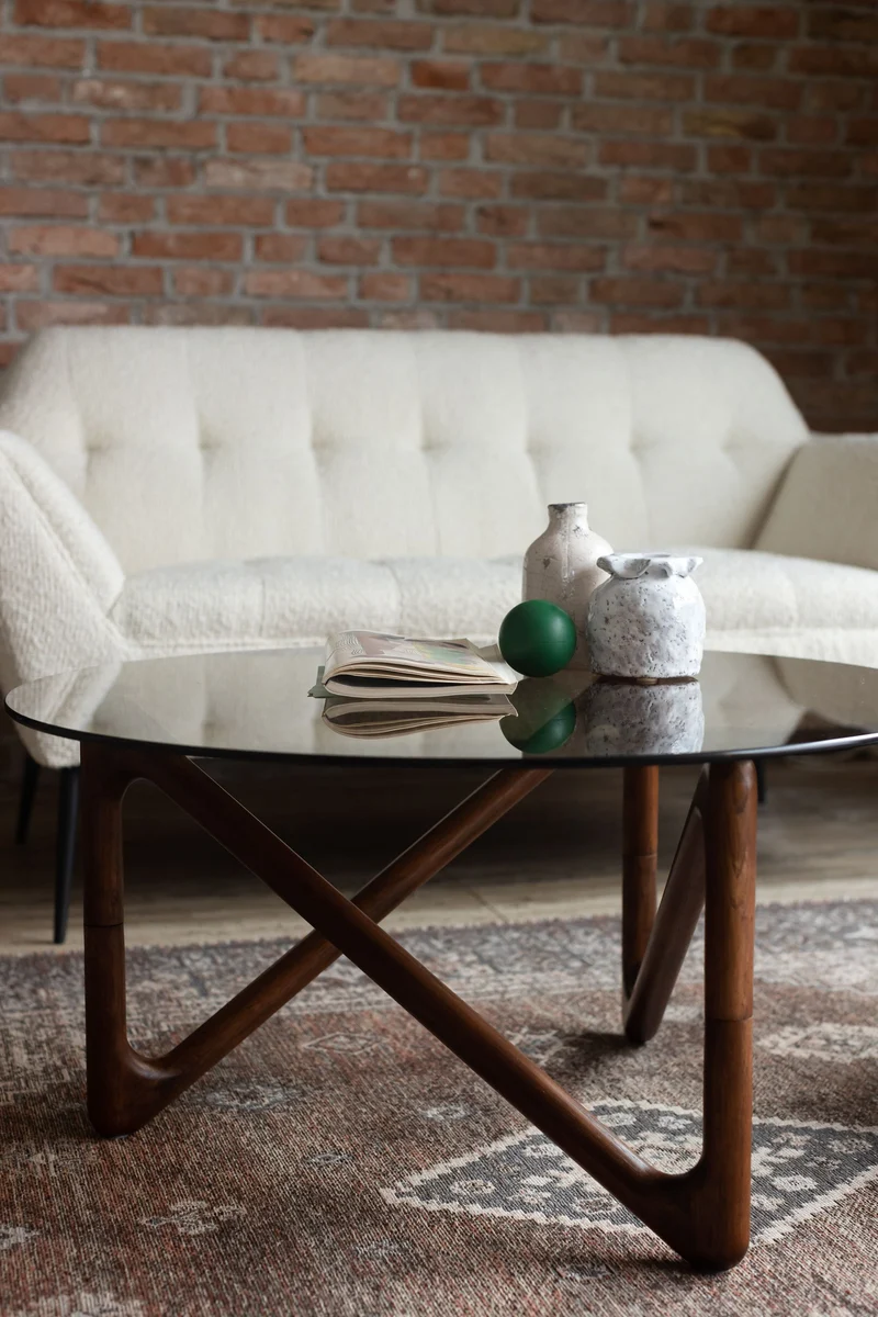 Dutchbone Couchtisch Naia – Nussbaum, Glas, 80 × 80 × 40 cm