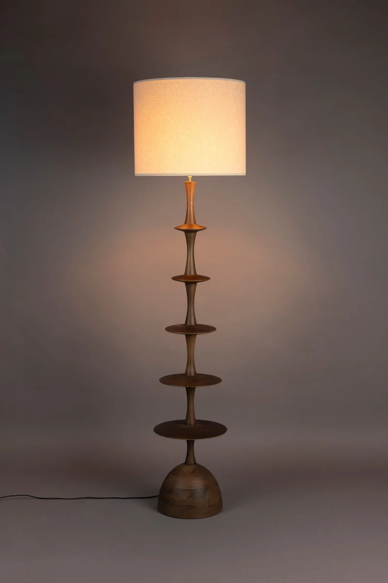 Dutchbone Stehleuchte Cath – Nussbaum, Mangoholz, 179 × 45 × 45 cm