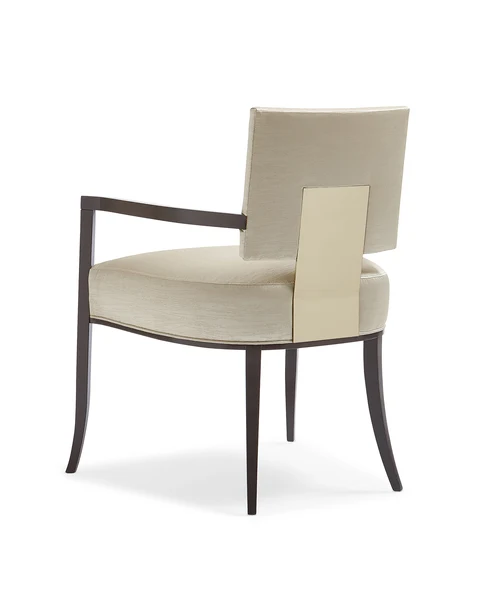 Caracole Reserved Seating Arm Stuhl CLA-424-275 von instylior