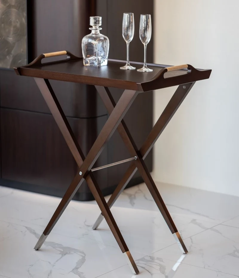 Christopher Guy handgearbeiteter Tabletttisch 46-0531 von Instylior