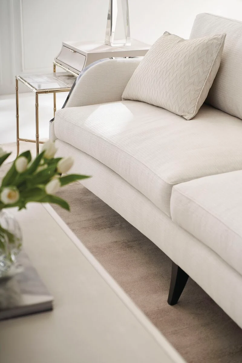 Caracole Pitch Perfect Sofa UPH-422-111-A von Instylior