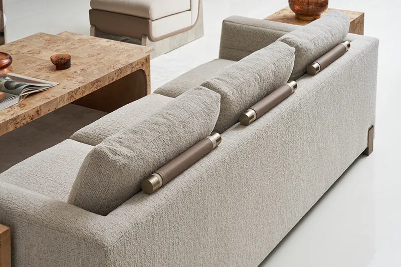 Caracole Counter Balance Sofa UPH-022-012-A von Instylior