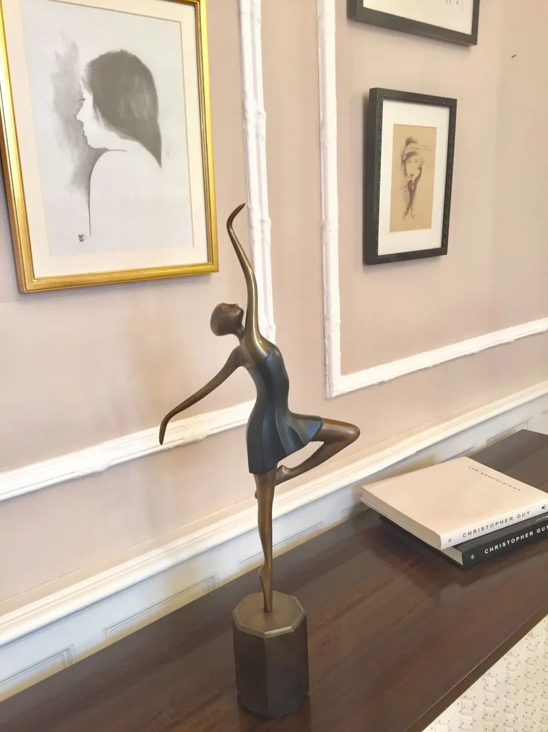 Christopher Guy elegante Skulptur 46-0499 von Instylior