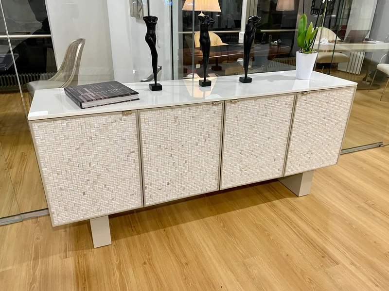 Caracole Bomb-Shell Sideboard CLA-416-441 von Instylior
