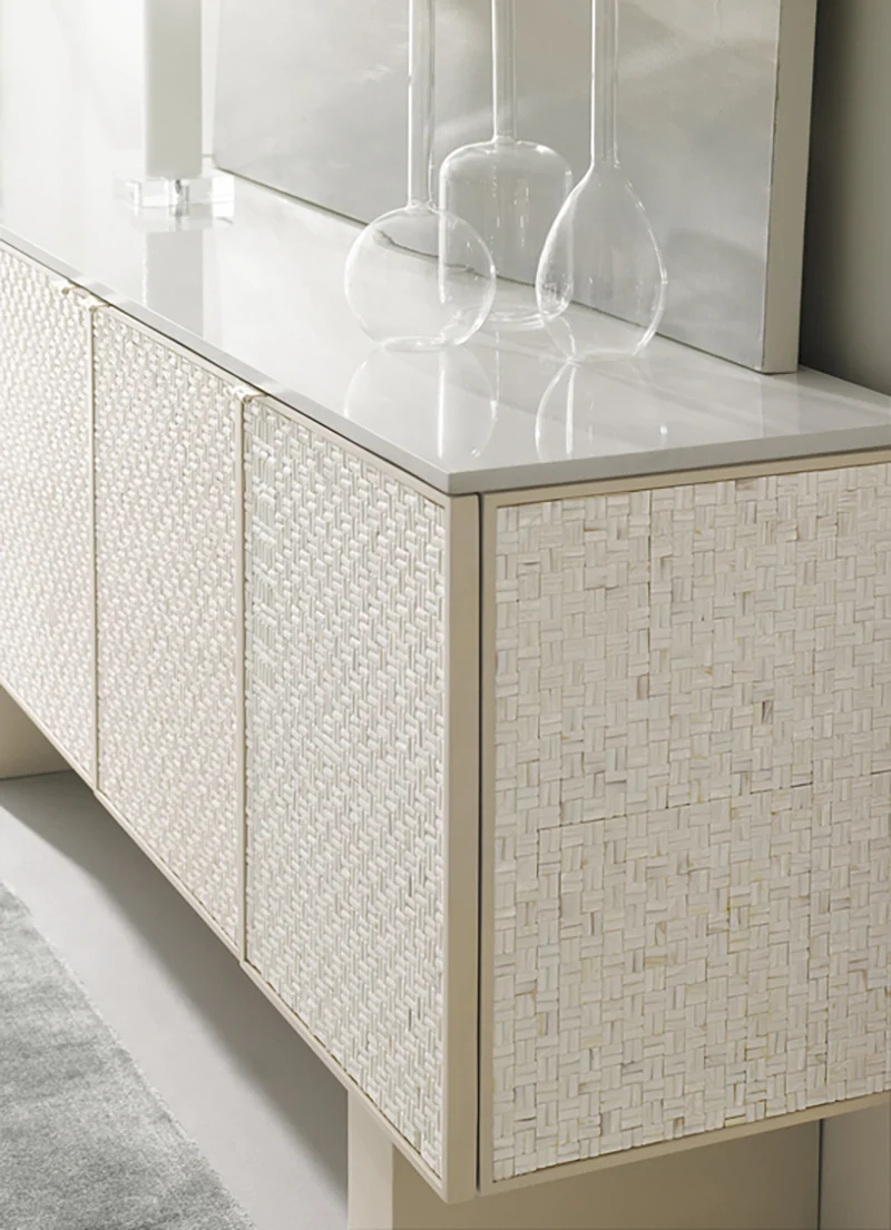 Caracole Bomb-Shell Sideboard CLA-416-441 von Instylior