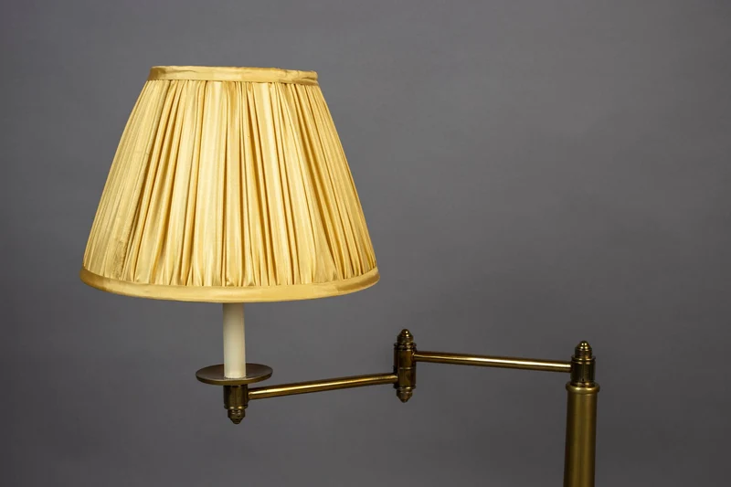 Dutchbone Tischleuchte The Allis – Bronze, Aluminium, 18 × 40 × 64 cm