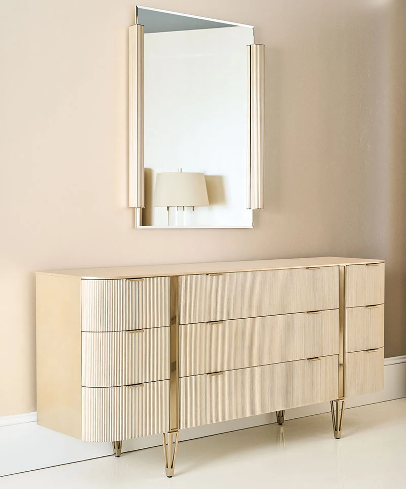 Caracole Love At First Sight Kommode CLA-424-036 von instylior