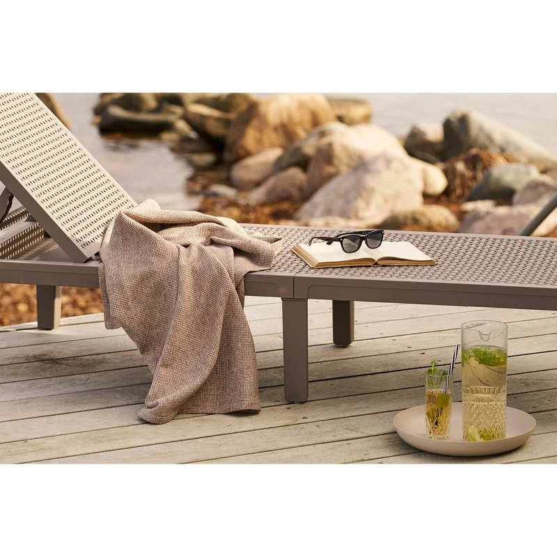 House Nordic Serviertablett aus Metall – Beige, Ø 30 × 4 cm