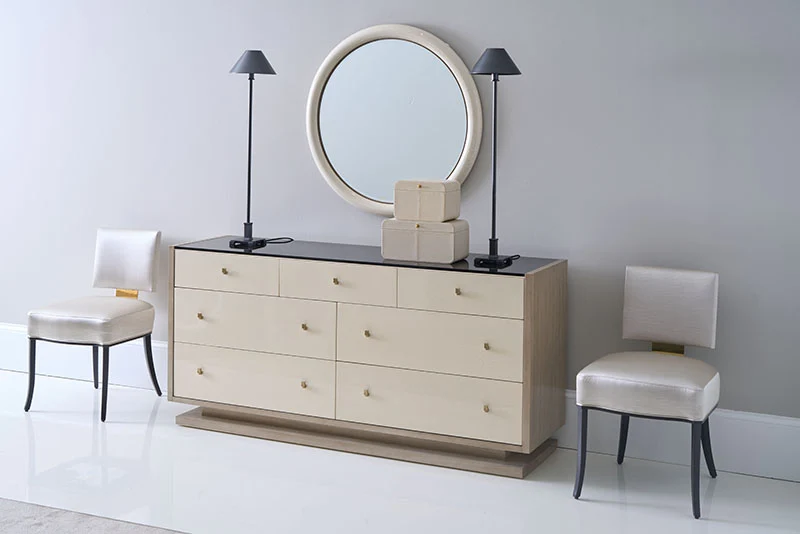 Caracole Kommode Dresser CLA-423-011 von Instylior