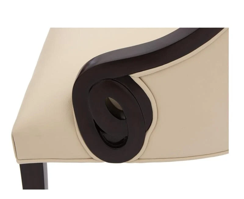 Christopher Guy handgearbeiteter Loungestuhl 60-0082 von Instylior