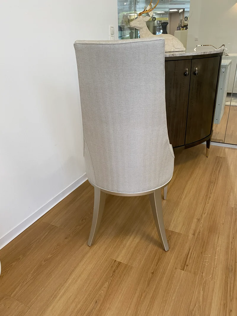 Caracole Tall Order Stuhl CLA-020-282 von Instylior