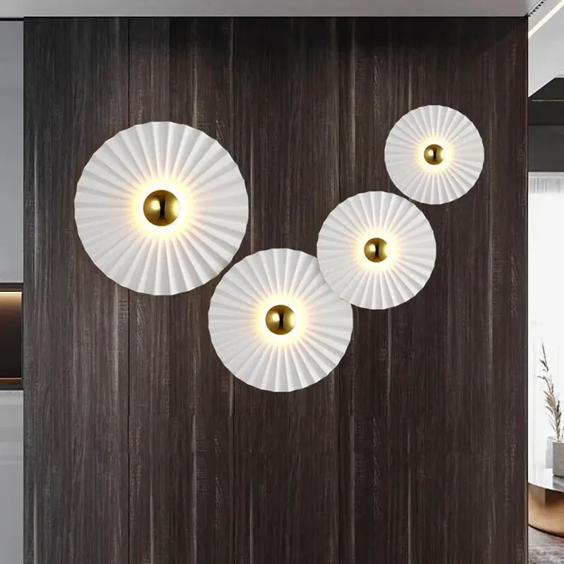 Nordic round white led wall lamp modern pleated shape iron living room wall light stairs corridor aisle bedroom bedside sconces