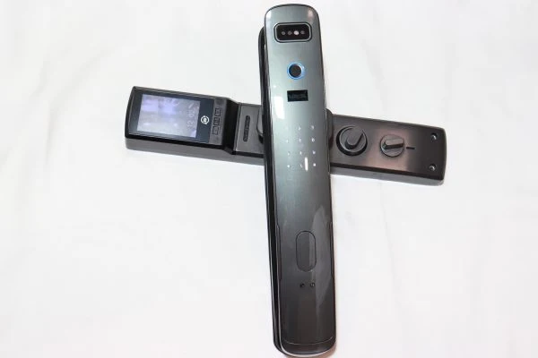 VILA Smart Lock Q7-6 BLK ,With WiFi, Face Recognition, Display screen,Keypad Digital,Biometric Fingerprint,IC Card,Mechanical key, Unlock for Apartment Hotel Home Use. COLOR: (GRAY)