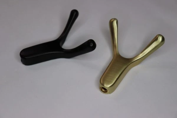 VILA |k1007| Wall & Cabinet Hooks Coat Hook Bathroom zink alloy Heavy Duty Door Hanger Towel Robe Clothes(k1007) 1-pack