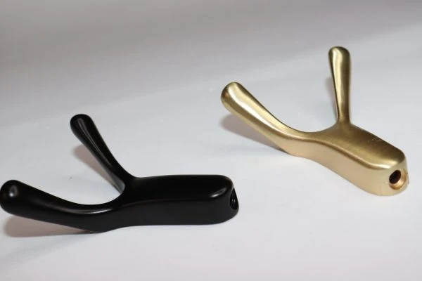 VILA |k1007| Wall & Cabinet Hooks Coat Hook Bathroom zink alloy Heavy Duty Door Hanger Towel Robe Clothes(k1007) 1-pack