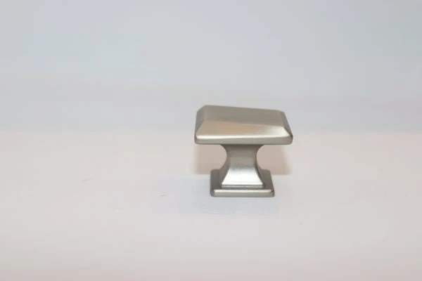 VILA |6583| Drawer Handles Pulls Solid Zinc Alloy Furniture cupboard or Kitchen Drawer Handles 1-Pec